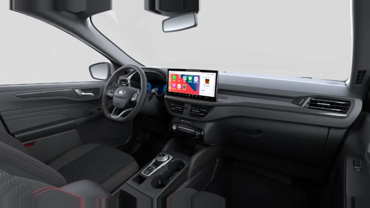 Ford Kuga ST-Line 2.5 Duratec PHEV 243cv II, híbrido enchufable, en renting — Interior