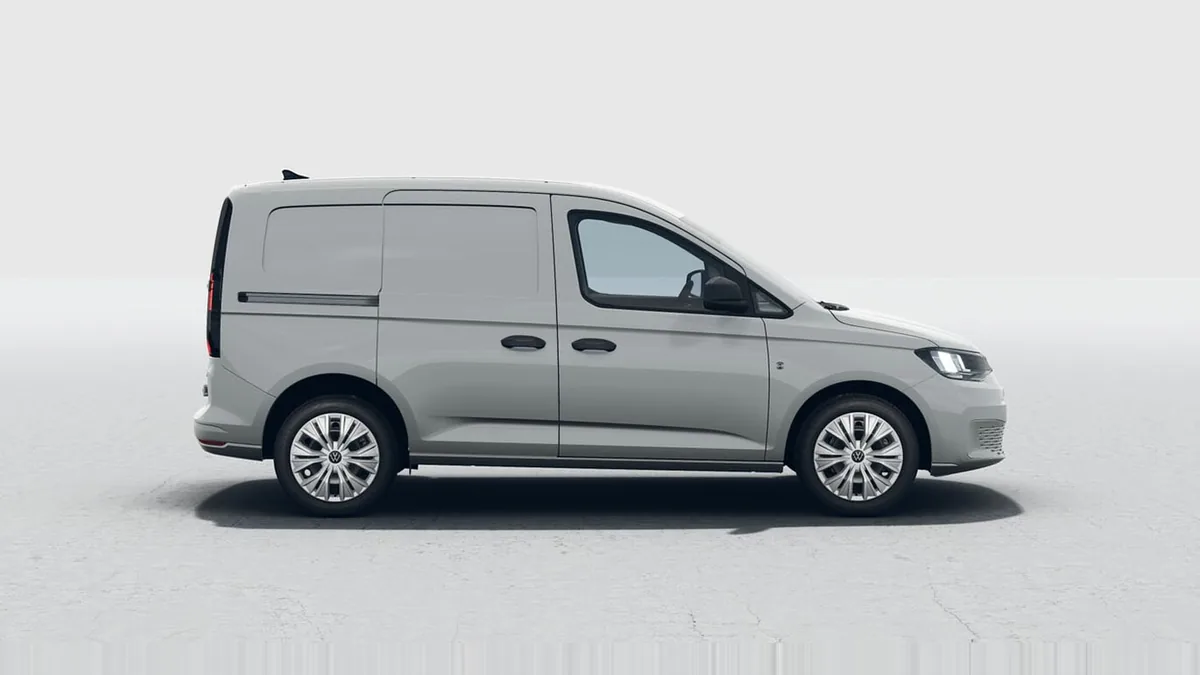 Volkswagen Caddy Cargo PHEV 1.5 TSI eHybrid, híbrido enchufable, en renting — vista 6